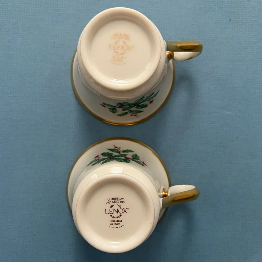 Lenox Holiday Seasonal 24 Karat Gold Porcelain Teacup Christmas Cups‎ (Set of 2)